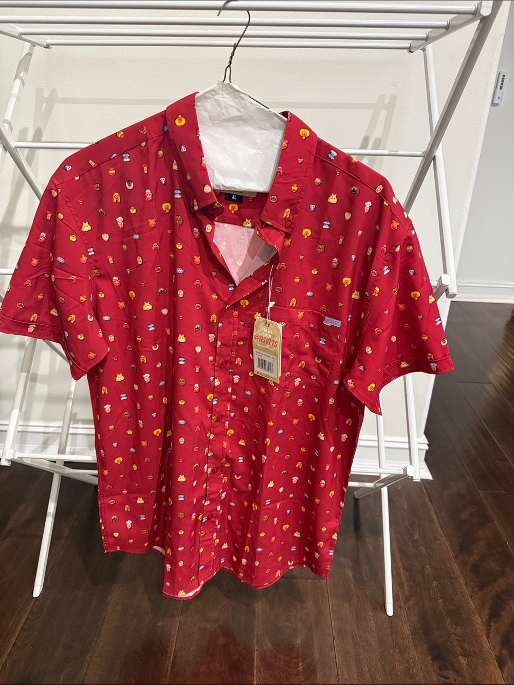 Disney - Muppets Men's Red Short-Sleeve Printed Casual Shirt - Size XL